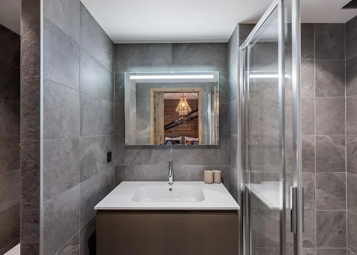 Moderne Avec Acces Sauna Et Hammam - Fr-1-569-186 Lägenhet *